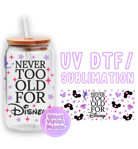 a glass jar with a straw lid and a straw in front of it